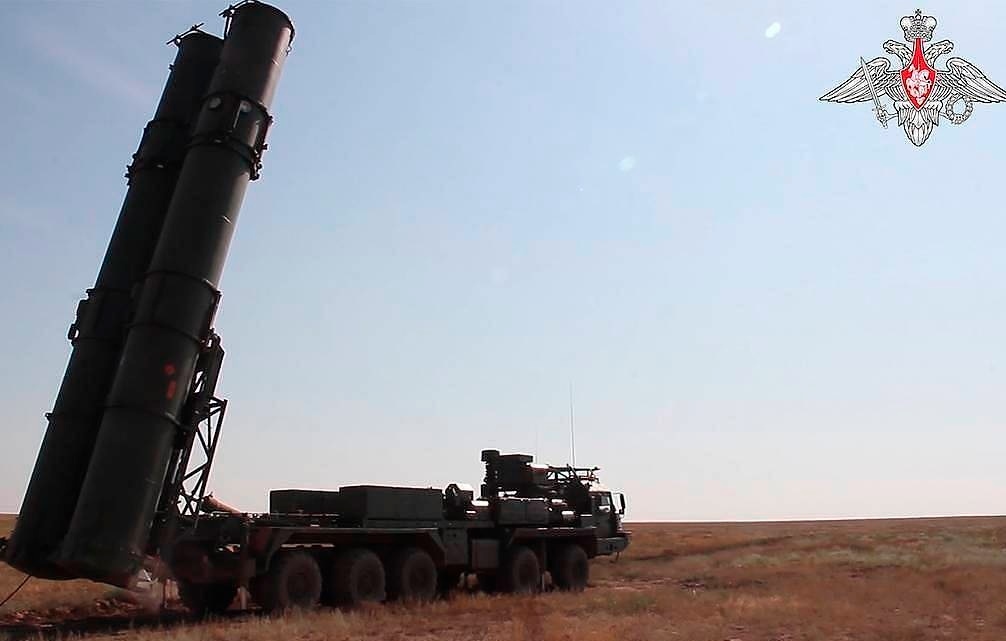 Nga sắp triển khai S-500 “đánh chặn tên lửa siêu vượt âm và bắn được vệ tinh”